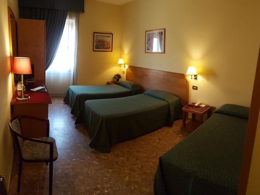 Nuovo Albergo キエーティ エクステリア 写真