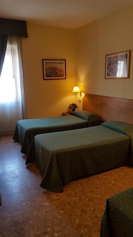 Nuovo Albergo キエーティ エクステリア 写真