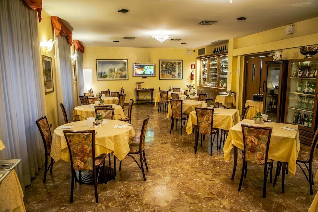Nuovo Albergo キエーティ エクステリア 写真